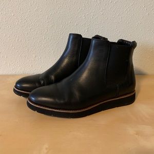 Black Pull on Chelsea Boots